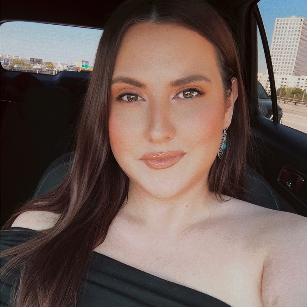 Meet your Posher, Tiffany